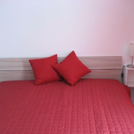 Appartamento Rubino - Lovely Little Flat 3 Minutes From Golf Club 5 Minutes From Lake Soiano Del Lago Exterior foto