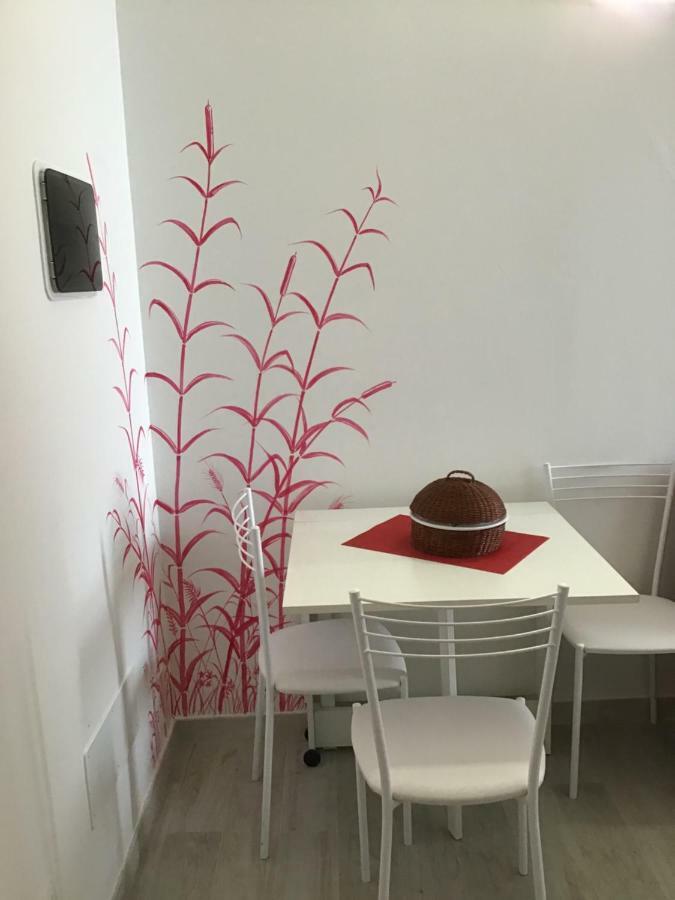 Appartamento Rubino - Lovely Little Flat 3 Minutes From Golf Club 5 Minutes From Lake Soiano Del Lago Exterior foto