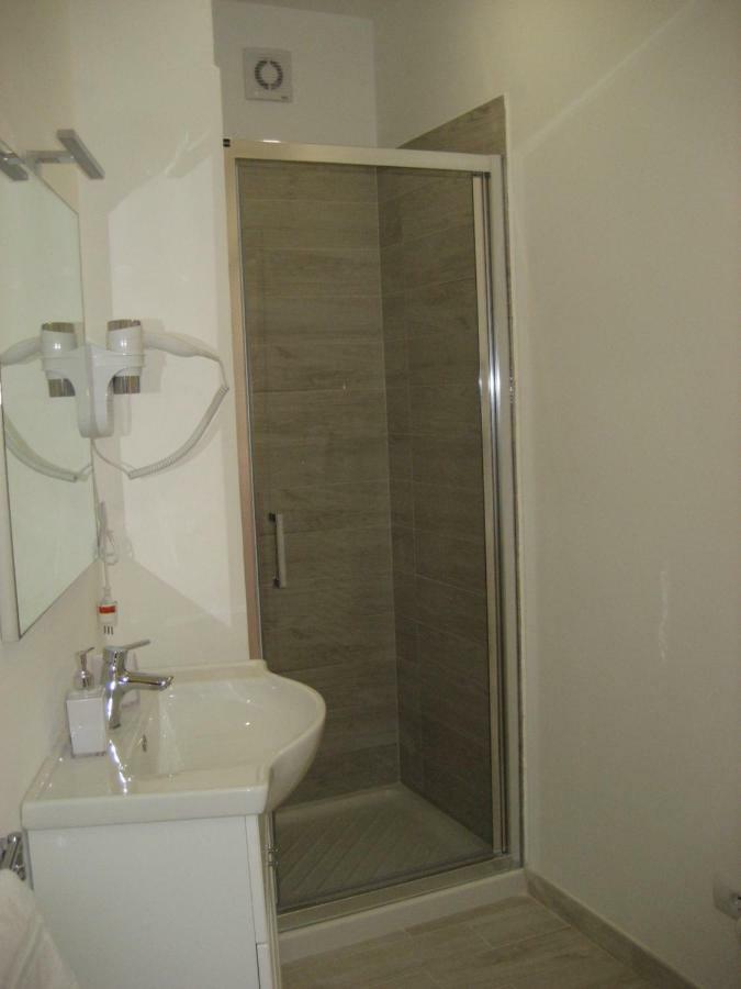 Appartamento Rubino - Lovely Little Flat 3 Minutes From Golf Club 5 Minutes From Lake Soiano Del Lago Exterior foto