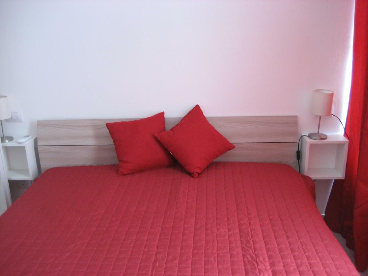 Appartamento Rubino - Lovely Little Flat 3 Minutes From Golf Club 5 Minutes From Lake Soiano Del Lago Exterior foto
